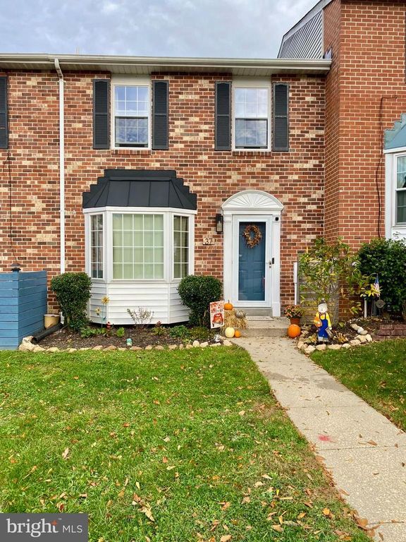 37 PERRYOAK PL, Baltimore, MD 21236