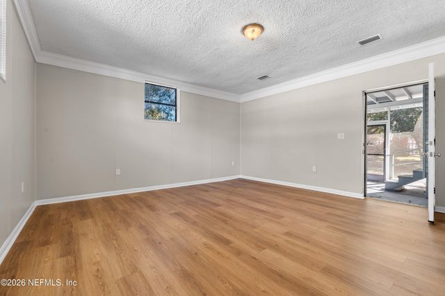 5247 CLEVELAND Road, Jacksonville, FL 32209