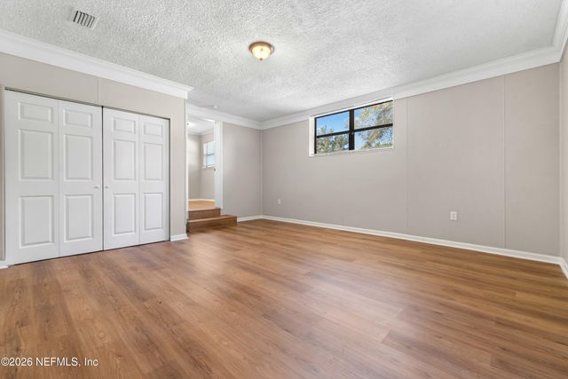 5247 CLEVELAND Road, Jacksonville, FL 32209