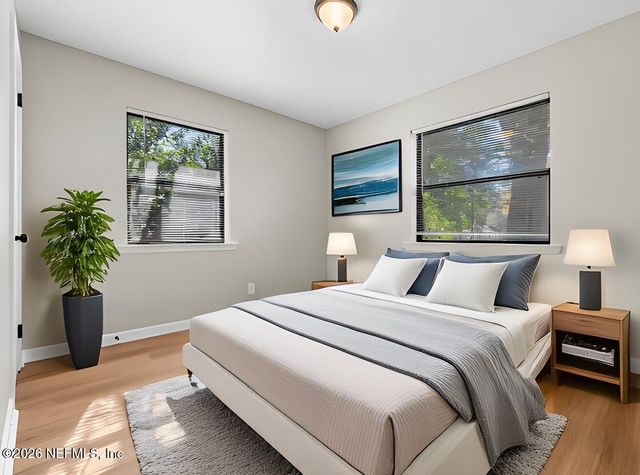 5247 CLEVELAND Road, Jacksonville, FL 32209