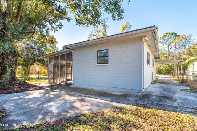 5247 CLEVELAND Road, Jacksonville, FL 32209