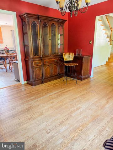 8647 BRADDOCK AVE, Alexandria, VA 22309