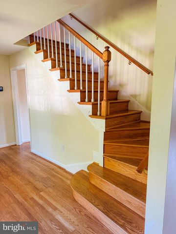 8647 BRADDOCK AVE, Alexandria, VA 22309