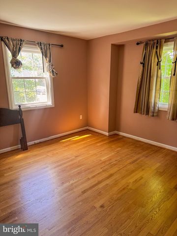 8647 BRADDOCK AVE, Alexandria, VA 22309