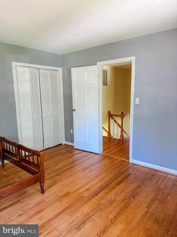 8647 BRADDOCK AVE, Alexandria, VA 22309