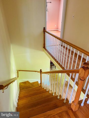 8647 BRADDOCK AVE, Alexandria, VA 22309