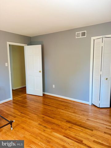 8647 BRADDOCK AVE, Alexandria, VA 22309