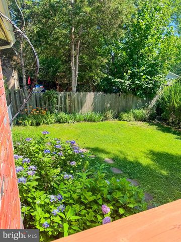 8647 BRADDOCK AVE, Alexandria, VA 22309