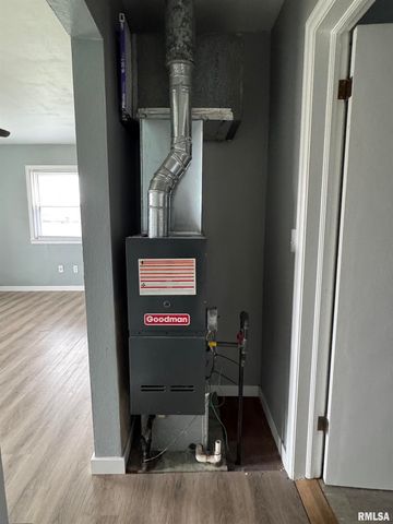 300 W Lenox Avenue, Springfield, IL 62704