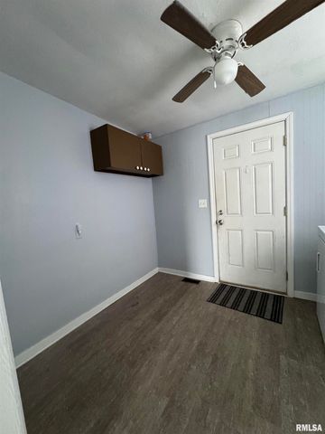 300 W Lenox Avenue, Springfield, IL 62704