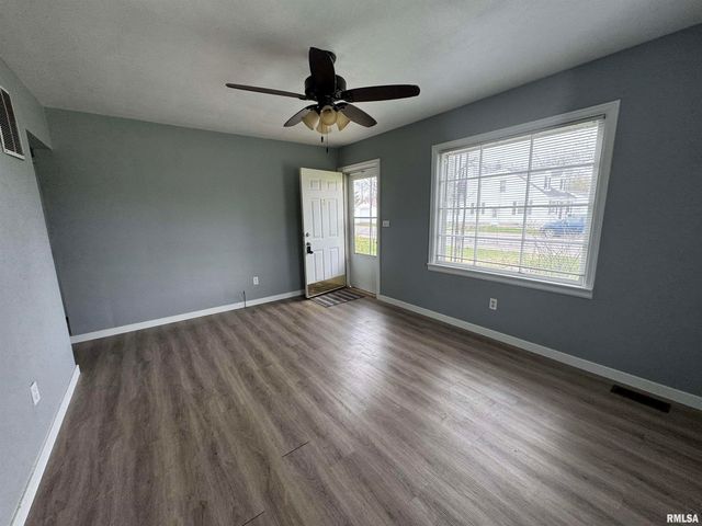 300 W Lenox Avenue, Springfield, IL 62704