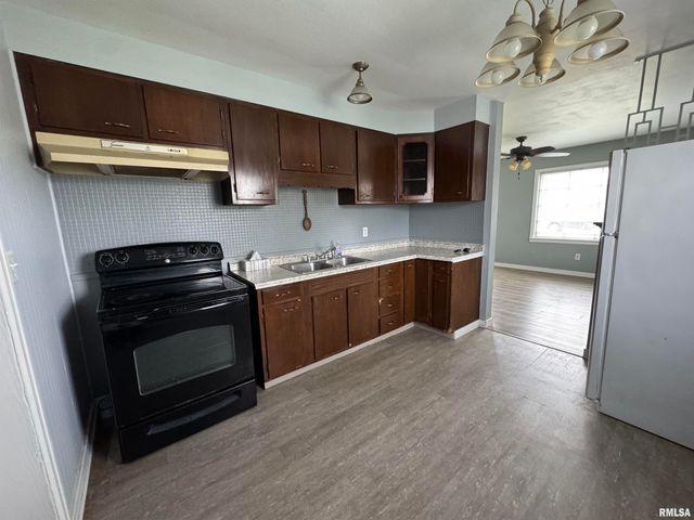 300 W Lenox Avenue, Springfield, IL 62704