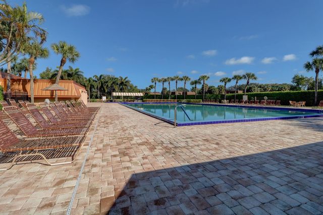1402 14th Way, West Palm Beach, FL 33407