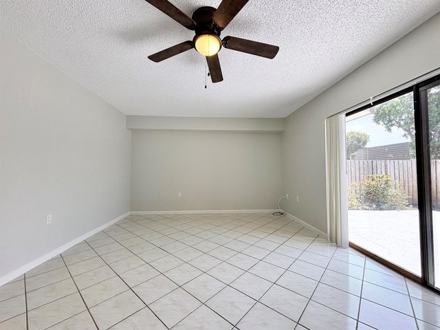 1402 14th Way, West Palm Beach, FL 33407