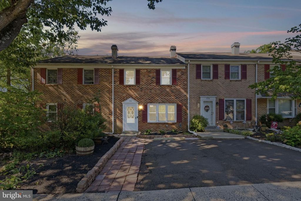 536 PEABODY CT, SELLERSVILLE, PA 18960 — photo 2