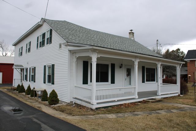 99 Chesterfield Street, Keeseville, NY 12944