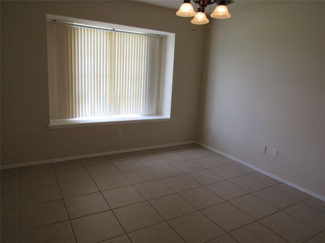 7623 Silver Cloud Lane, Houston, TX 77086