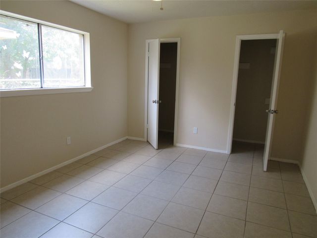 7623 Silver Cloud Lane, Houston, TX 77086