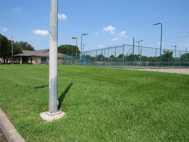 7623 Silver Cloud Lane, Houston, TX 77086