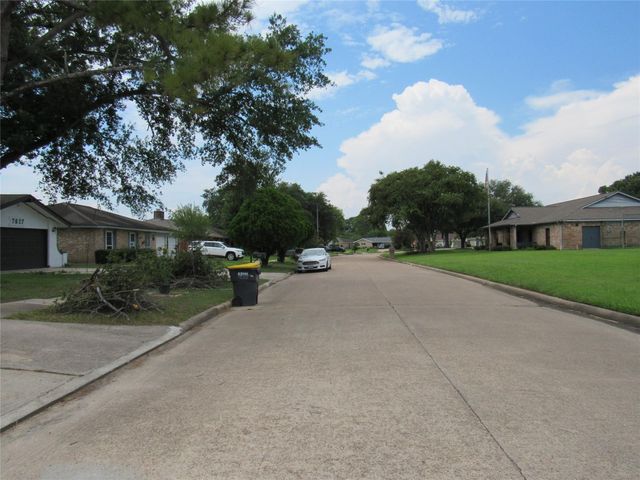 7623 Silver Cloud Lane, Houston, TX 77086