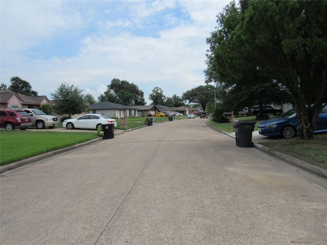 7623 Silver Cloud Lane, Houston, TX 77086