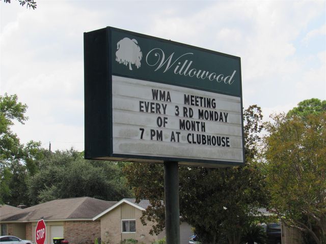 7623 Silver Cloud Lane, Houston, TX 77086