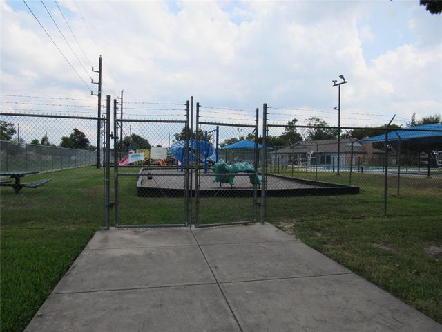 7623 Silver Cloud Lane, Houston, TX 77086