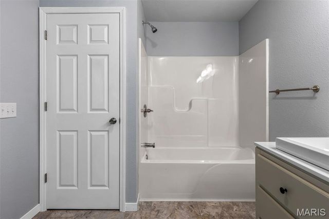 1530 Lake Drive, Ironton, MO 63650