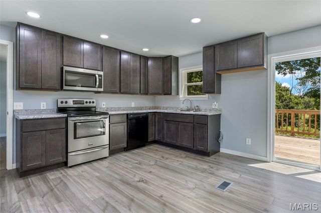 1530 Lake Drive, Ironton, MO 63650