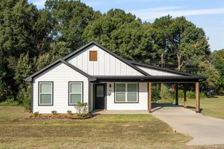 128 Crestwood Drive, Mabank, TX 75156