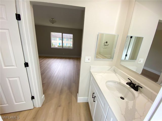 4180 Looking Glass LN 4108, Naples, FL 34112