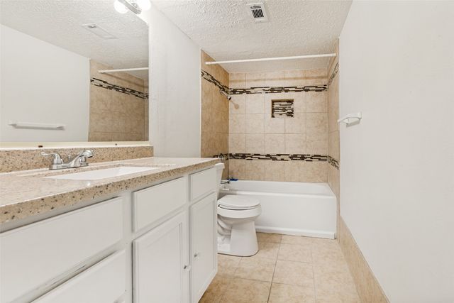 8560 Park Lane 136, Dallas, TX 75231