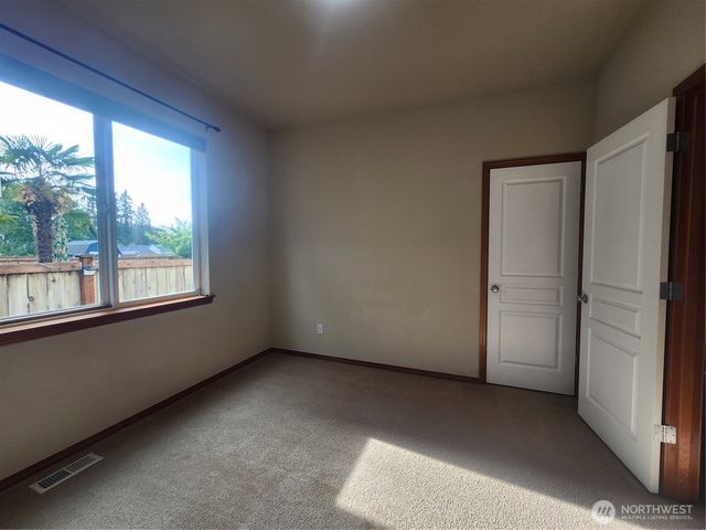 8318 55th Avenue SE, Olympia, WA 98513