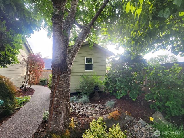 8318 55th Avenue SE, Olympia, WA 98513
