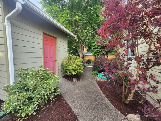 8318 55th Avenue SE, Olympia, WA 98513