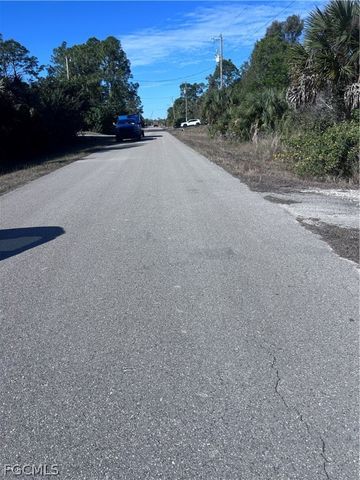 2702 26th ST W, Lehigh Acres, FL 33971