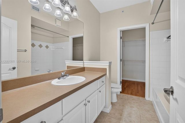2024 Alta Meadows Ln 807, Delray Beach, FL 33444