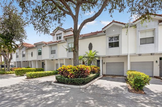 2024 Alta Meadows Ln 807, Delray Beach, FL 33444