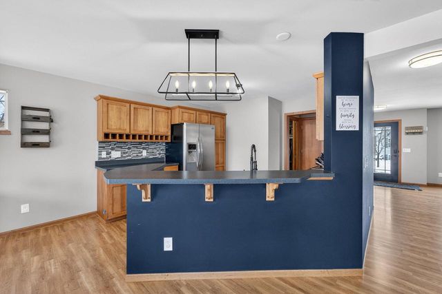 2610 Koshkonong Way, Sun Prairie, WI 53590