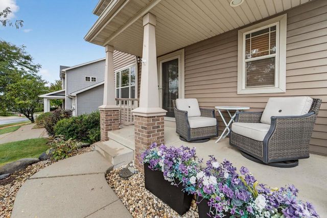 2610 Koshkonong Way, Sun Prairie, WI 53590