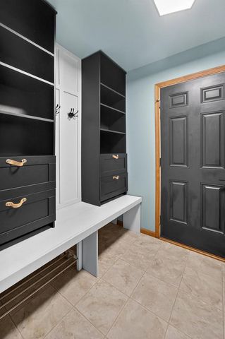 2610 Koshkonong Way, Sun Prairie, WI 53590