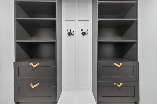 2610 Koshkonong Way, Sun Prairie, WI 53590