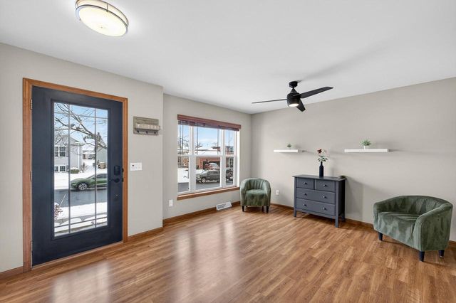 2610 Koshkonong Way, Sun Prairie, WI 53590