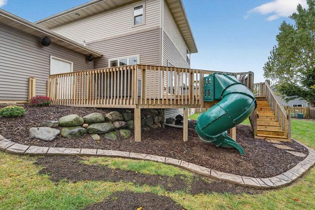 2610 Koshkonong Way, Sun Prairie, WI 53590