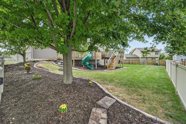 2610 Koshkonong Way, Sun Prairie, WI 53590