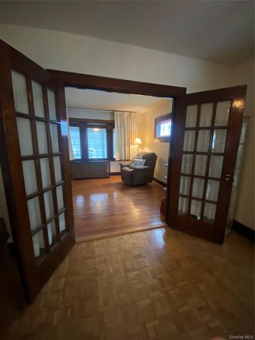 78 E Lincoln Avenue, Valley Stream, NY 11580