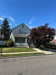 78 E Lincoln Avenue, Valley Stream, NY 11580