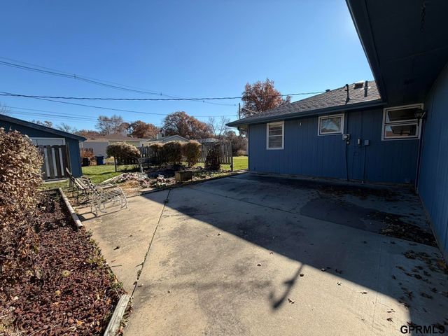 330 Kingwood Avenue, Crete, NE 68333