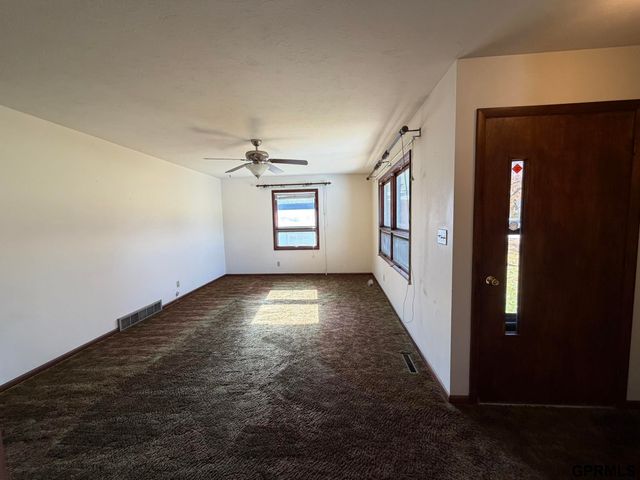 330 Kingwood Avenue, Crete, NE 68333