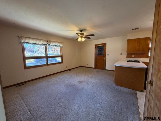 330 Kingwood Avenue, Crete, NE 68333